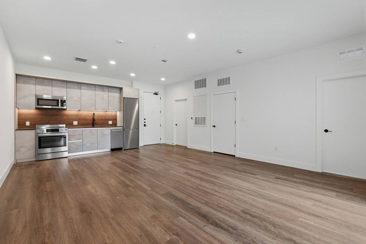 Apartment for rent at 4315 S Congress Ave #202, Austin, TX 78745
