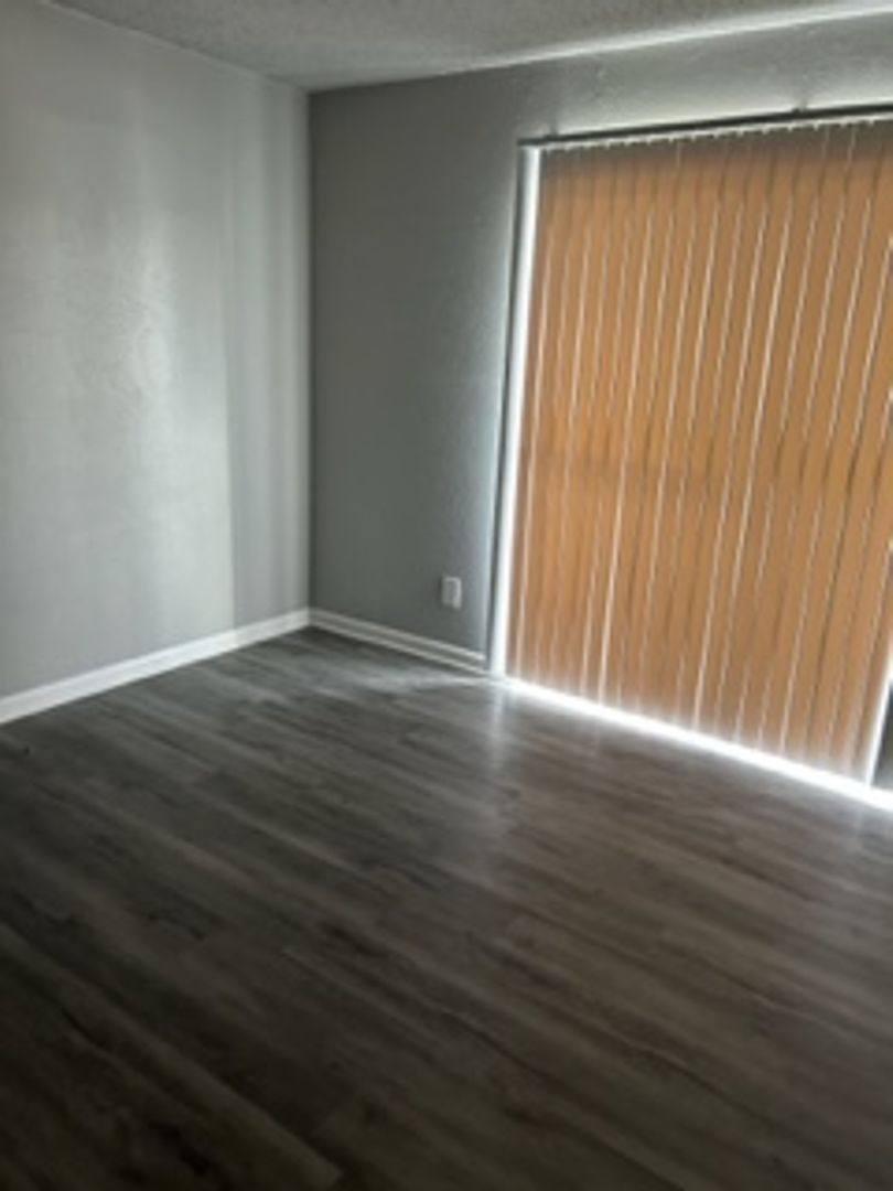 Apartment for rent at 3149 W Walnut Hill Lane, Irving, TX 75038