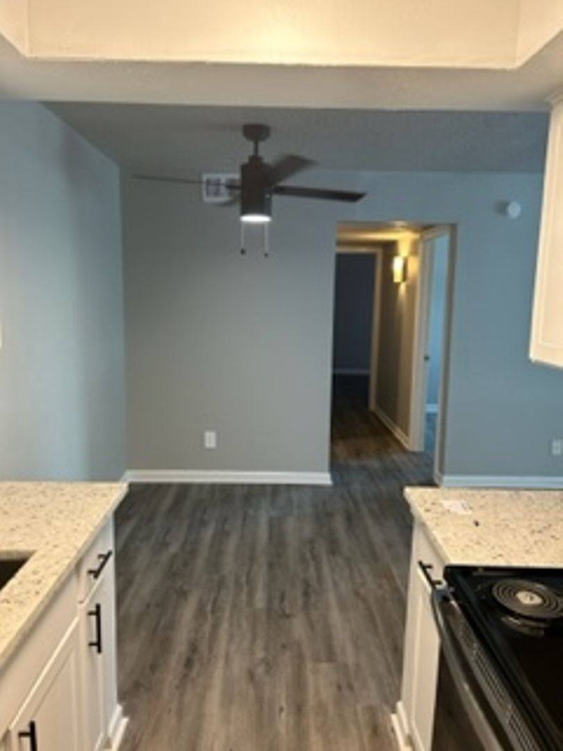 Apartment for rent at 3149 W Walnut Hill Lane, Irving, TX 75038
