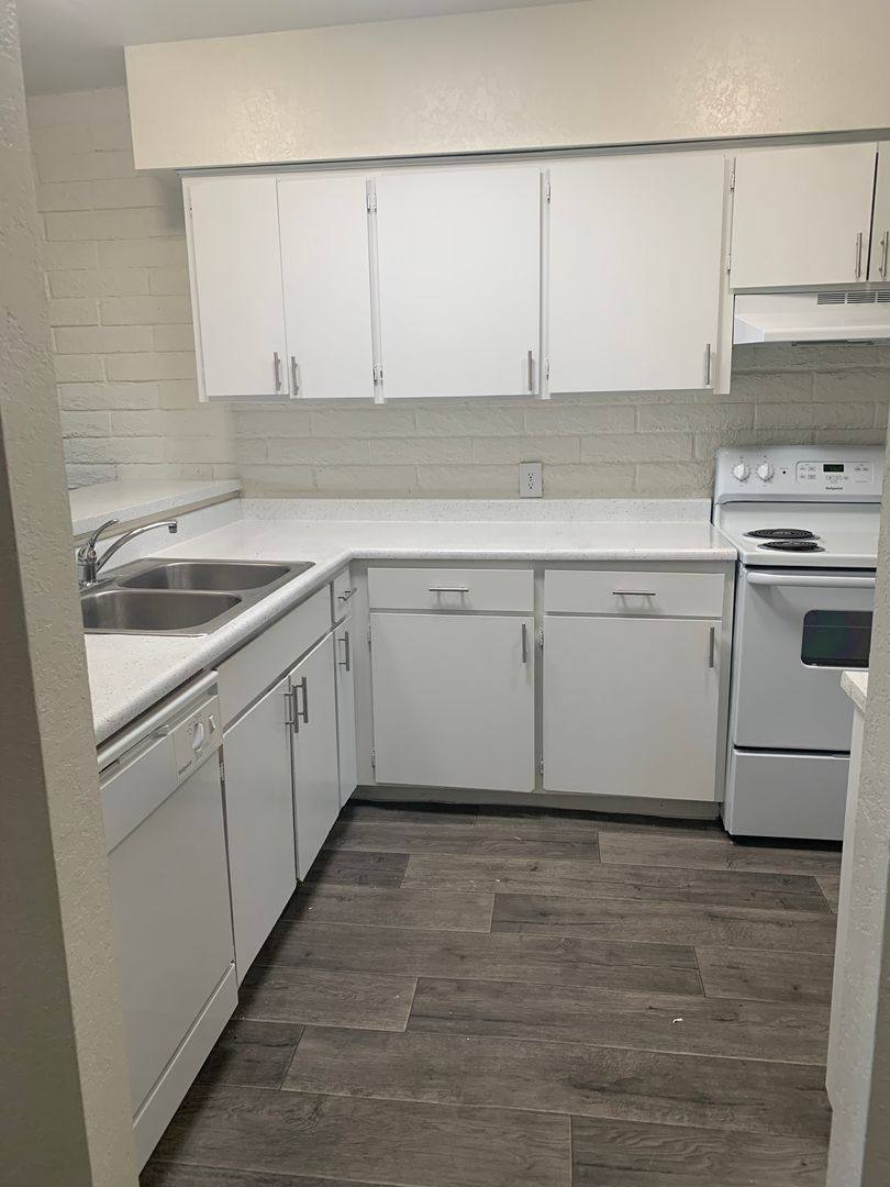Townhouse for rent at 9009 E Broadway Blvd #406, Tucson, AZ 85710