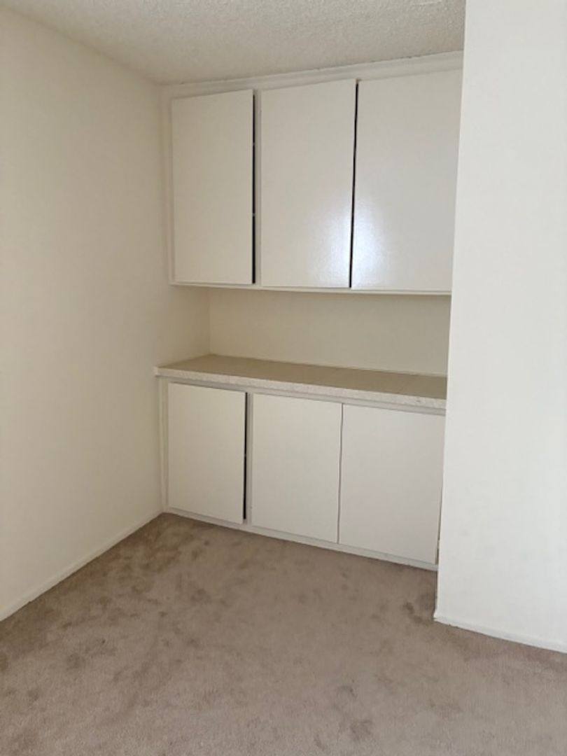Apartment for rent at 1022-1026 Thompson Ave, Glendale, CA 91201