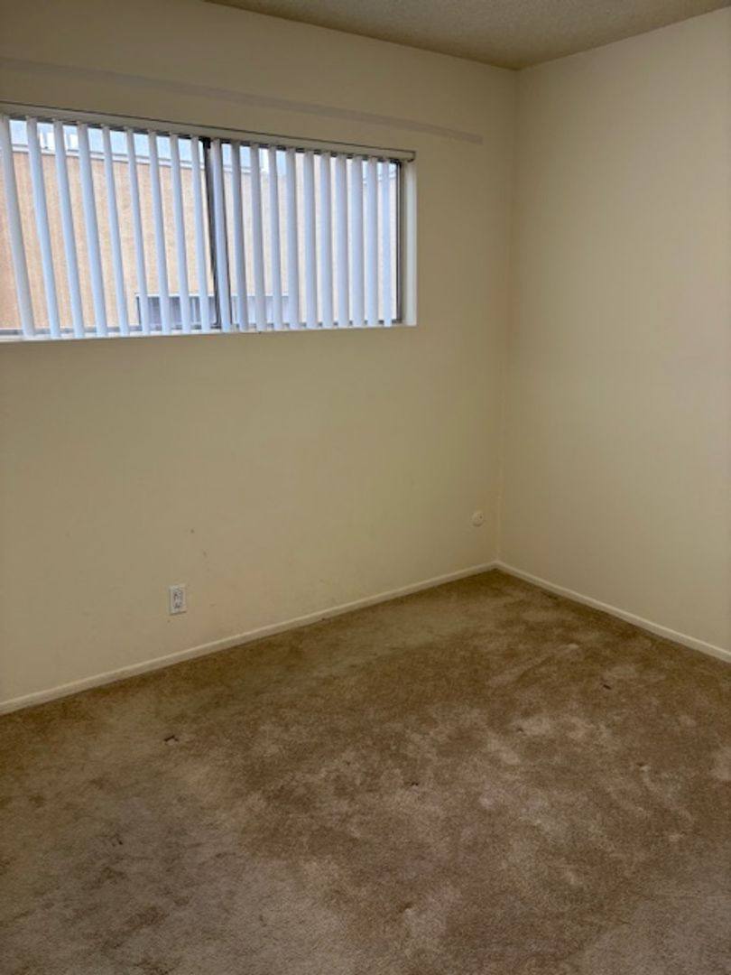Apartment for rent at 1022-1026 Thompson Ave, Glendale, CA 91201