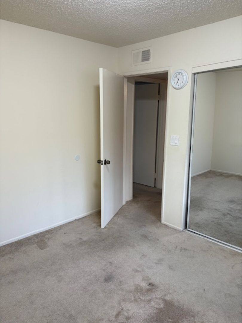 Apartment for rent at 1022-1026 Thompson Ave, Glendale, CA 91201