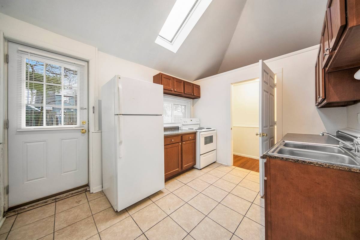 Apartment for rent at 401 Pauline #COTTAGE, Ann Arbor, MI 48104