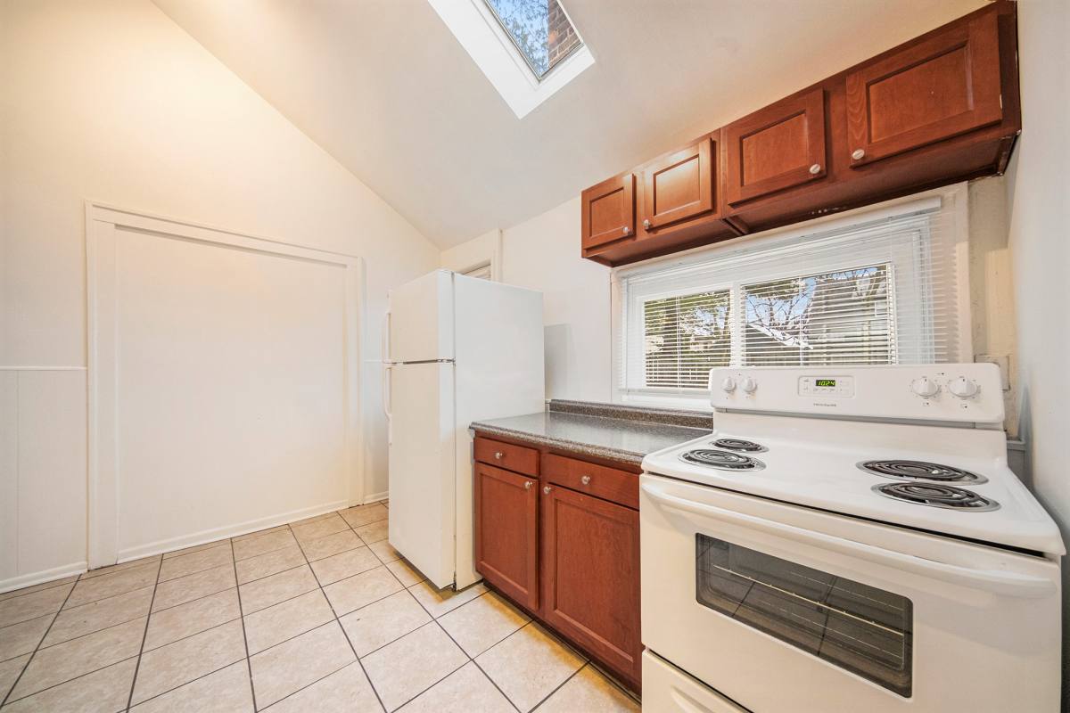 Apartment for rent at 401 Pauline #COTTAGE, Ann Arbor, MI 48104