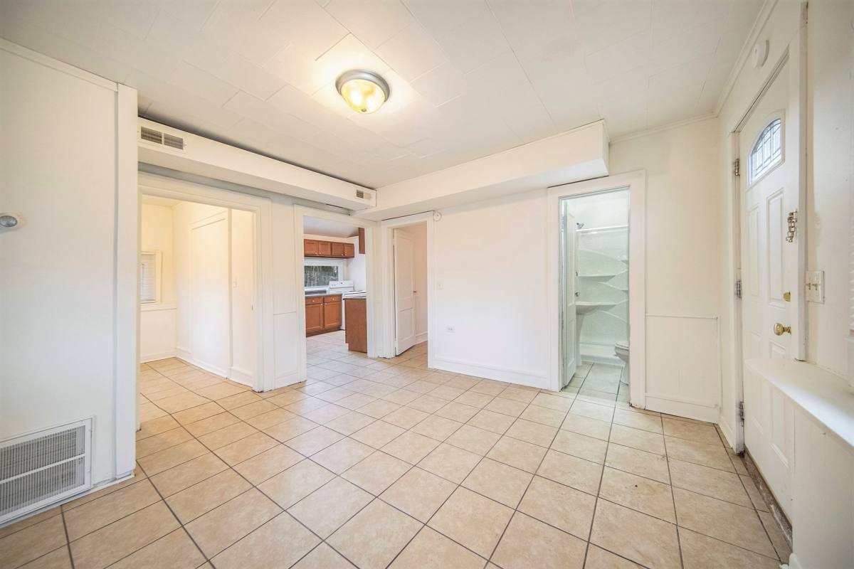 Apartment for rent at 401 Pauline #COTTAGE, Ann Arbor, MI 48104