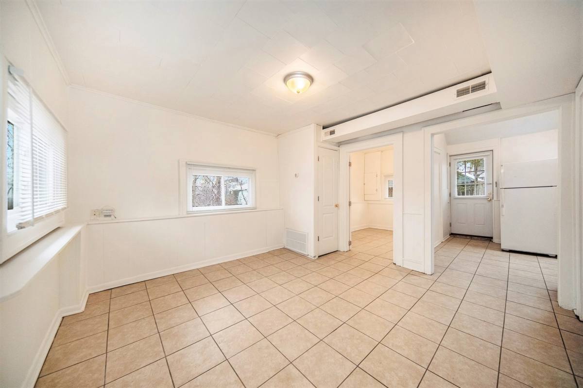 Apartment for rent at 401 Pauline #COTTAGE, Ann Arbor, MI 48104