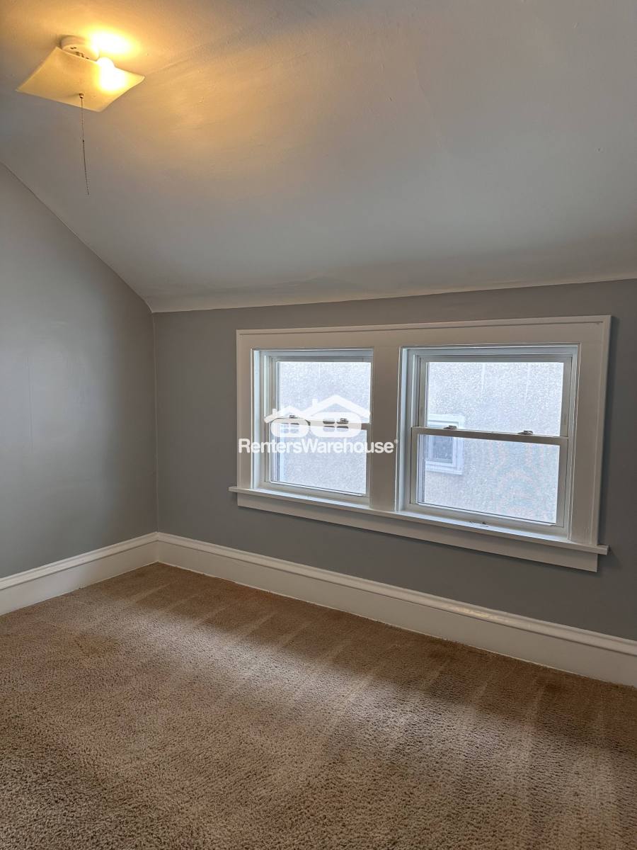 Townhouse for rent at 3501 22nd Ave S, Minneapolis, MN 55407