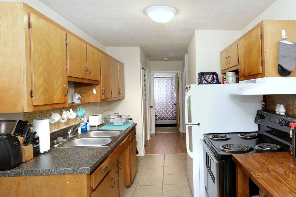 Apartment for rent at 1344 Royalty Court, Lexington, KY 40504