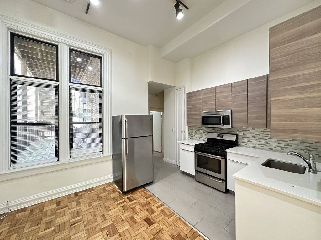 Apartment for rent at 1158 Lasalle #8Q, Chicago, IL 60610