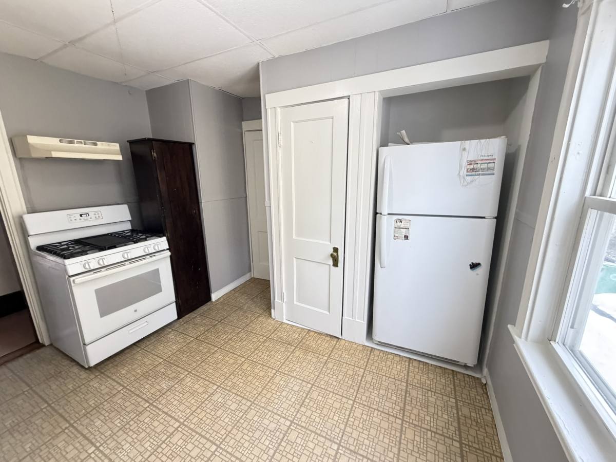 Apartment for rent at 84 Charlesbank Rd, Newton, MA 02458