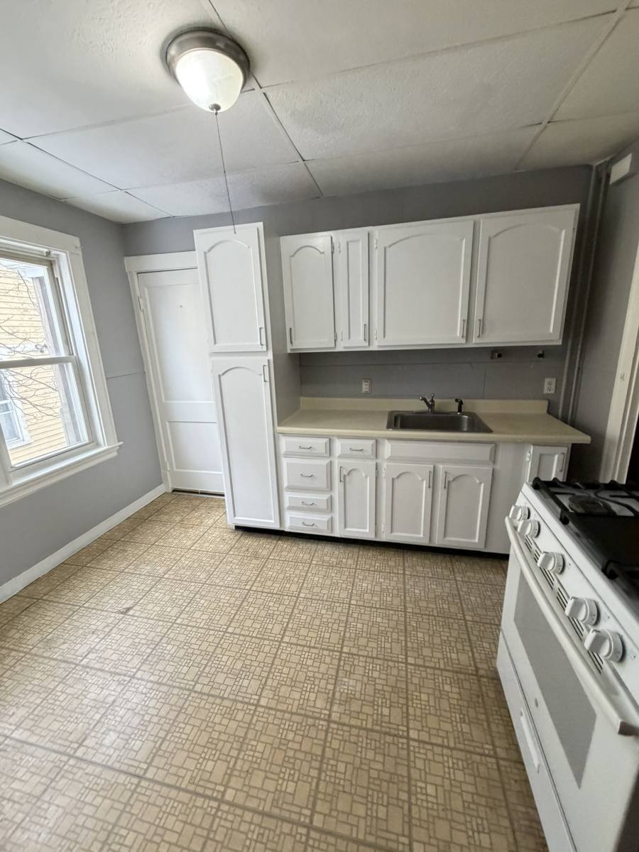 Apartment for rent at 84 Charlesbank Rd, Newton, MA 02458