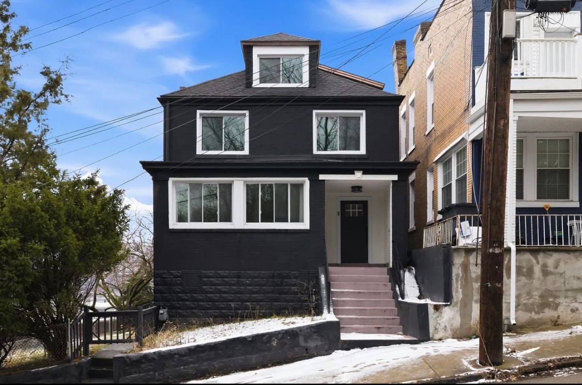 House for rent at 3 3rd Ave, Braddock, PA 15104