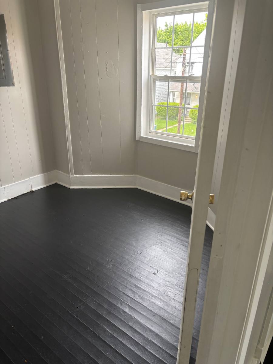 Apartment for rent at 1421 Long Ave, Lorain, OH 44052