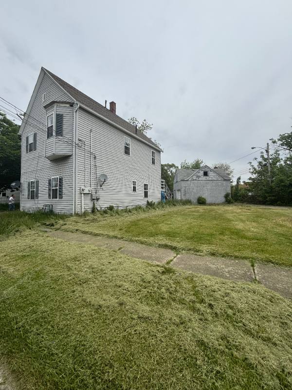 Apartment for rent at 1421 Long Ave, Lorain, OH 44052