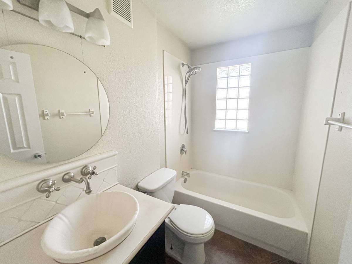 House for rent at 33 S Olive, Mesa, AZ 85204