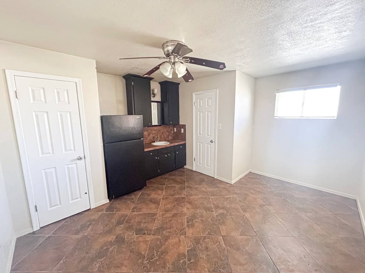 House for rent at 33 S Olive, Mesa, AZ 85204