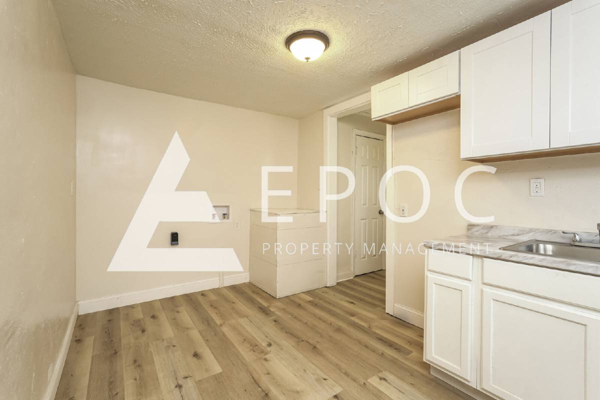 Townhouse for rent at 1021 Richland St #B, High Point, NC 27260