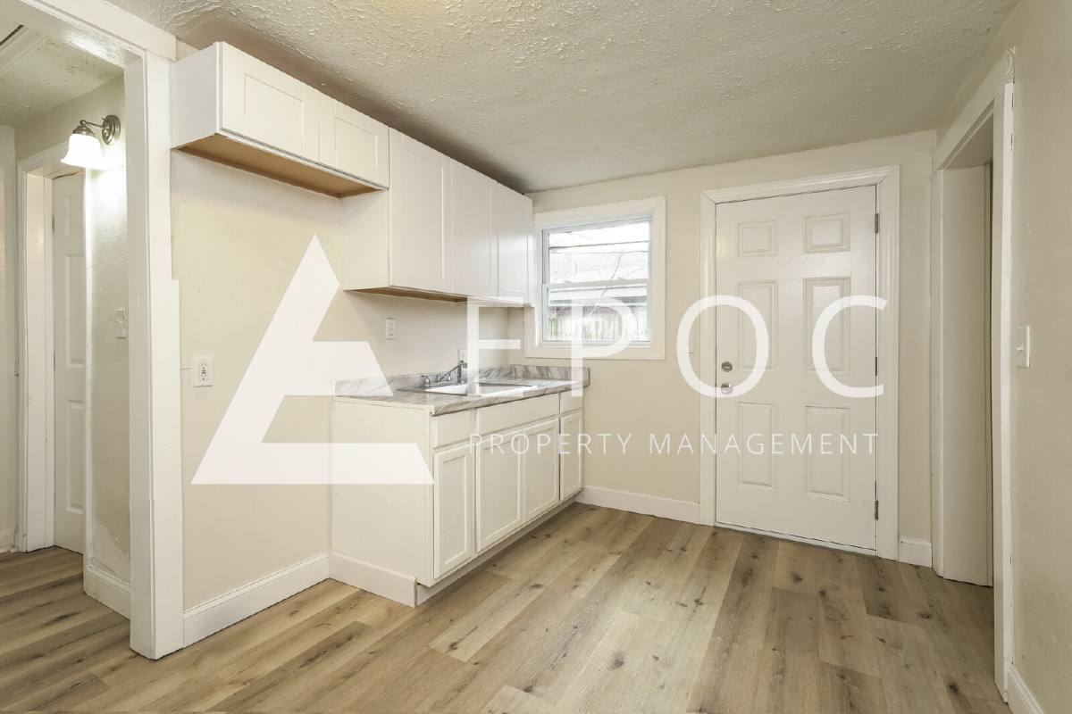 Townhouse for rent at 1021 Richland St #B, High Point, NC 27260