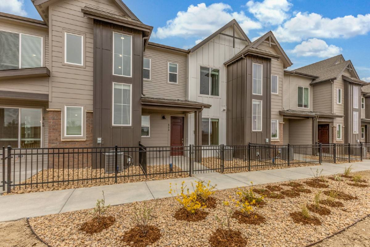 Townhouse for rent at 6770 Merseyside Lane, Castle Rock, CO 80108