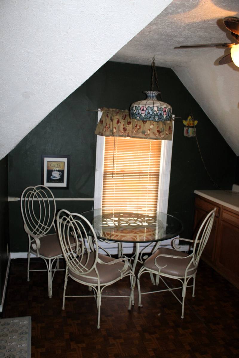 Apartment for rent at 502 Walnut Ave #3, Clairton, PA 15025