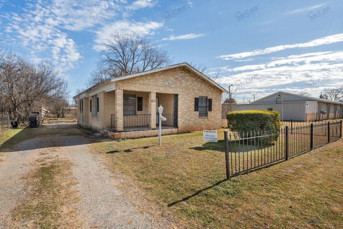 House for rent at 1209 Gladiolus St, Wichita Falls, TX 76301