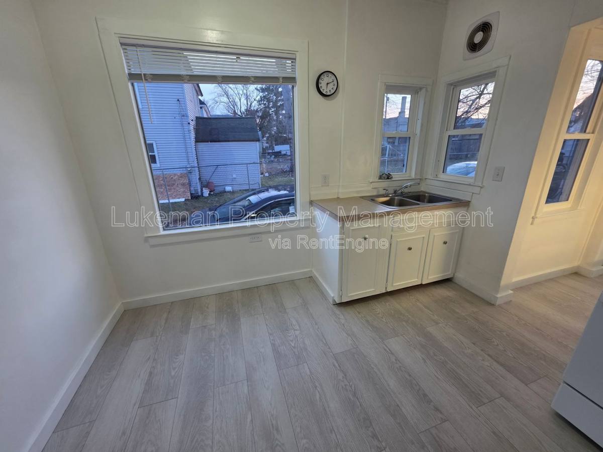 Apartment for rent at 1821 Horton Ave SE #1, Grand Rapids, MI 49507