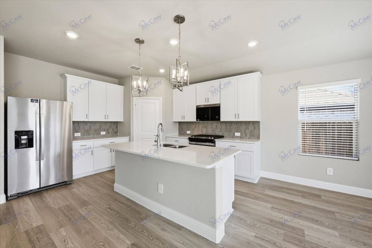 House for rent at 811 London Town Lane, McKinney, TX 75071