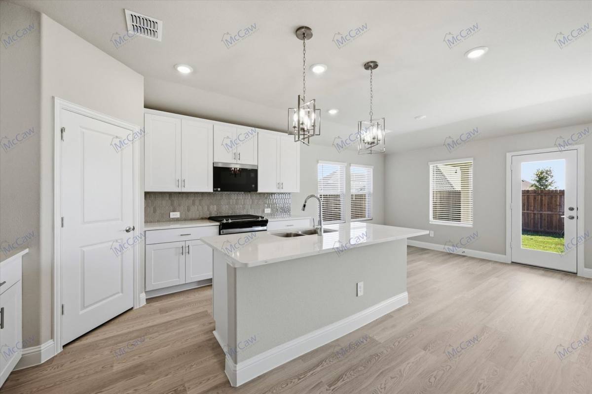 House for rent at 811 London Town Lane, McKinney, TX 75071