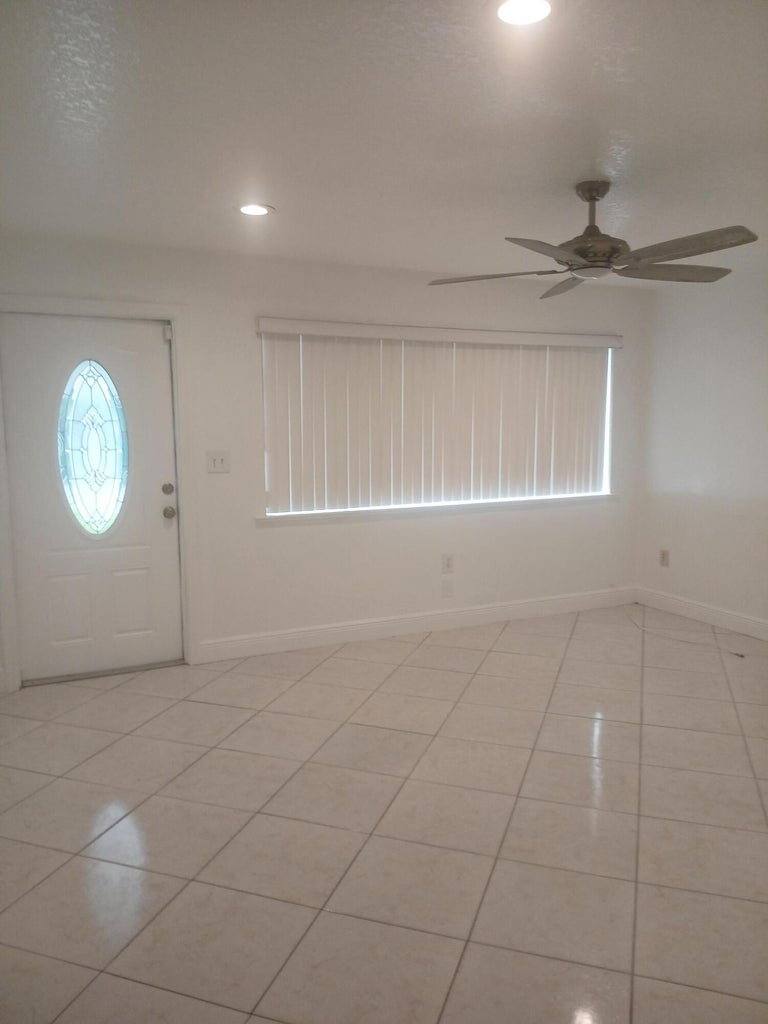 House for rent at 4289 S Mary Circle, Palm Beach Gardens, FL 33410