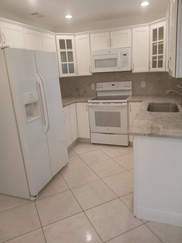 House for rent at 4289 S Mary Circle, Palm Beach Gardens, FL 33410