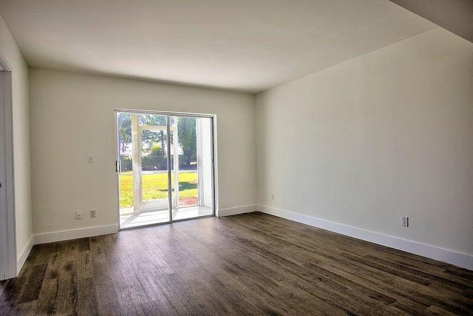 Apartment for rent at 18081 SE Country Club Dr #141, Jupiter, FL 33469
