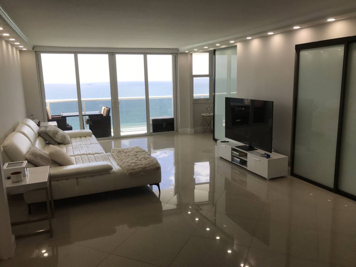 Condo for rent at 3140 S Ocean Dr, Hallandale, FL 33009