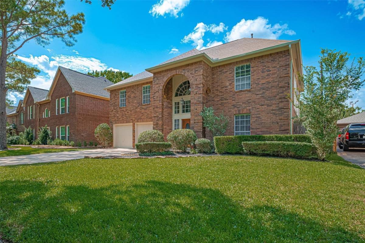 House for rent at 2712 Double Lake Dr, Missouri City, TX 77459