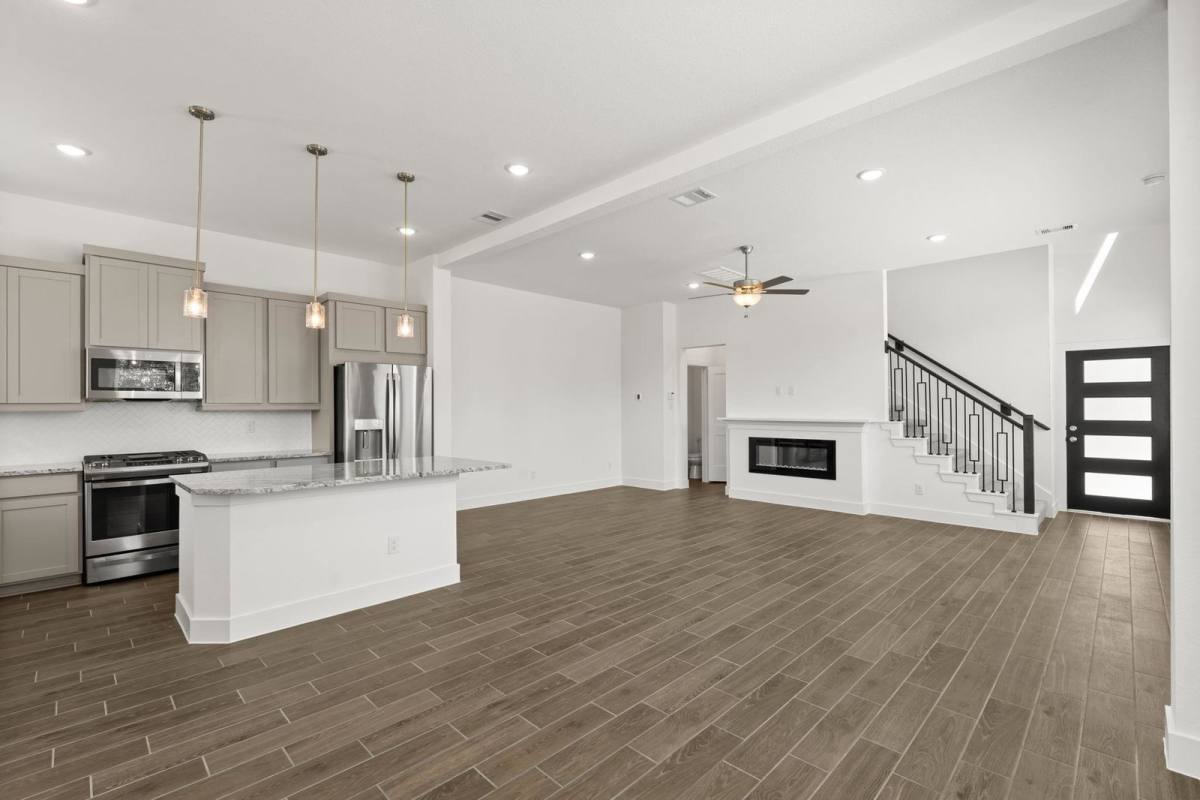 House for rent at 416 Park Hill Court, Stafford, TX 77477