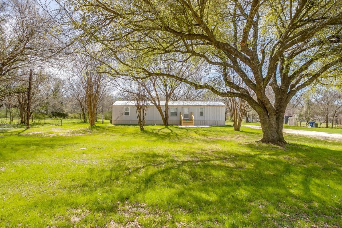 House for rent at 1948 Lariat Lane, Burleson, TX 76028