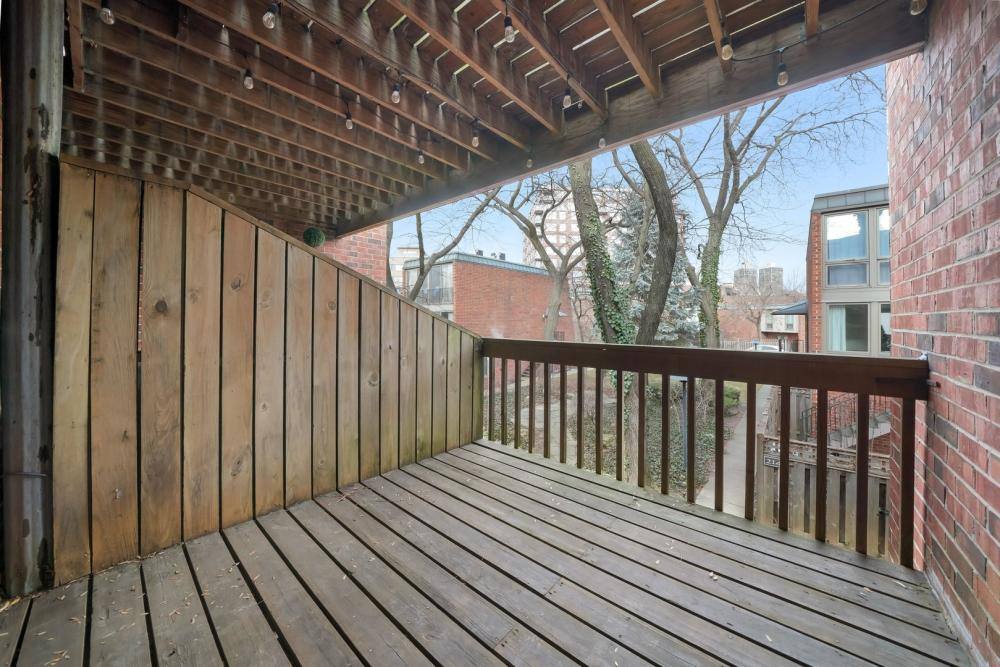 Apartment for rent at 2131 N Larrabee St #6203, Chicago, IL 60614