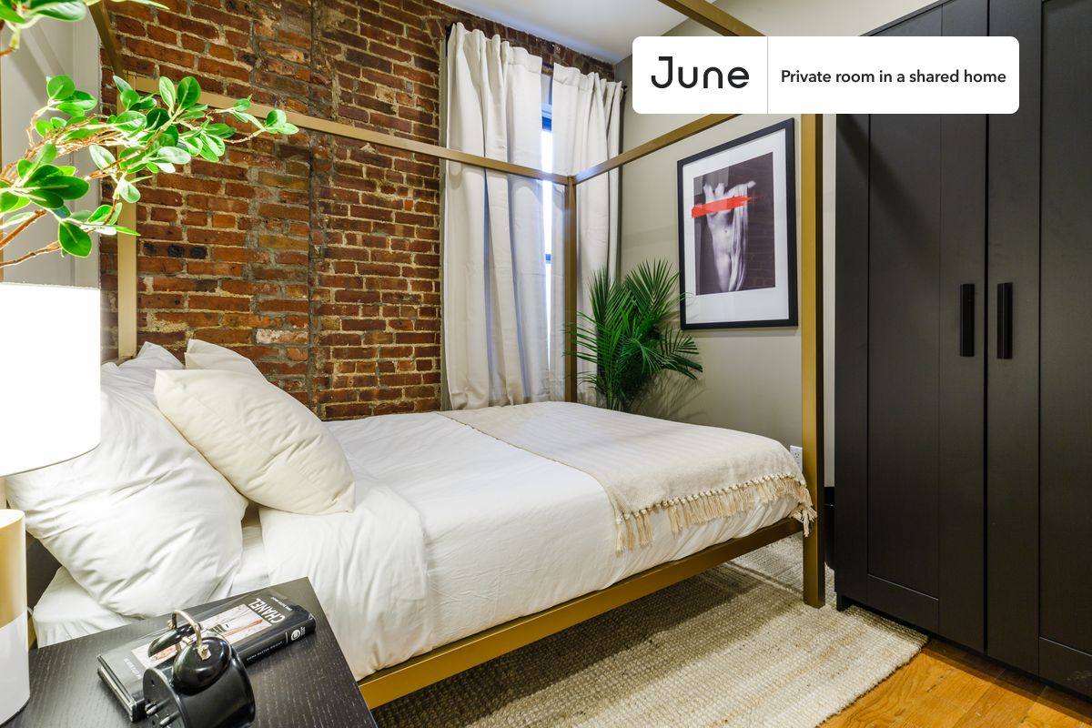 Apartment for rent at 401 E 57th St #A, New York, NY 10022