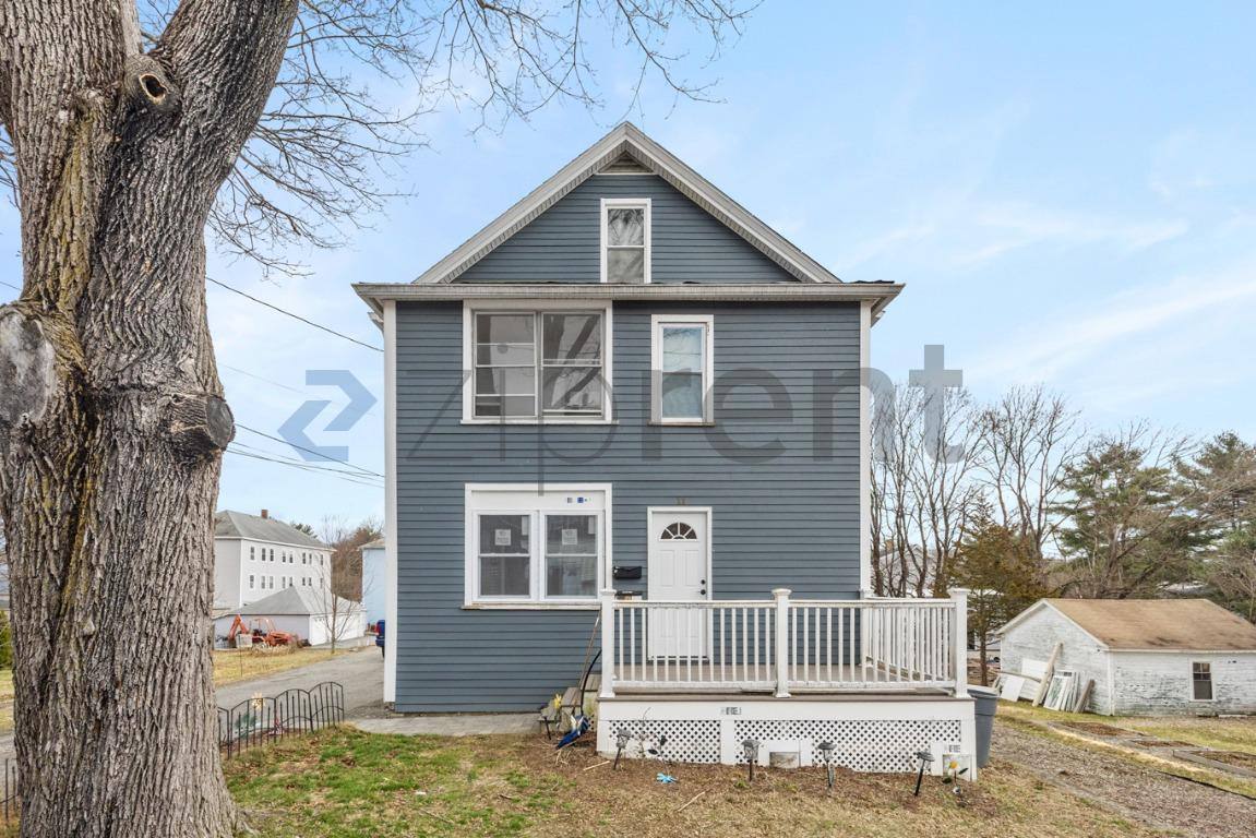 Apartment for rent at 11 1st Ave - Floor, Dudley, MA 01571