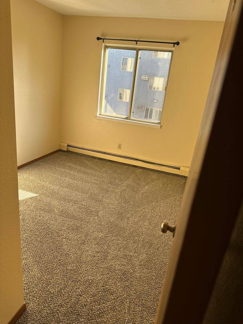 Apartment for rent at 524 14th St S, Saint Cloud, MN 56301