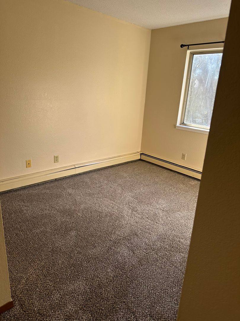 Apartment for rent at 524 14th St S, Saint Cloud, MN 56301