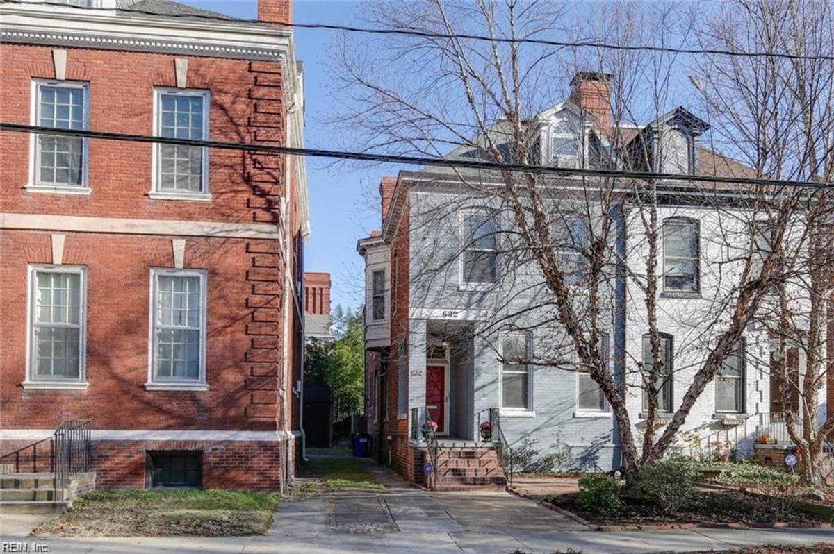 House for rent at 632 Redgate Ave, Norfolk, VA 23507