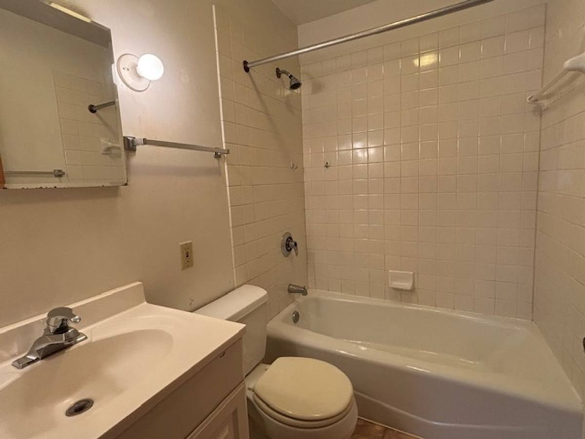 Apartment for rent at 1635 Sherburne Ave, Saint Paul, MN 55104