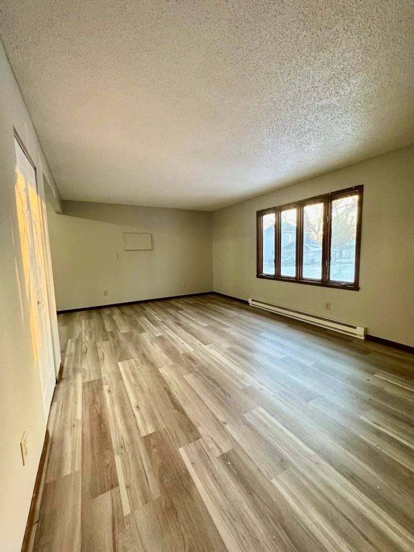 Apartment for rent at 107 4th St N, Leonard, ND 58052