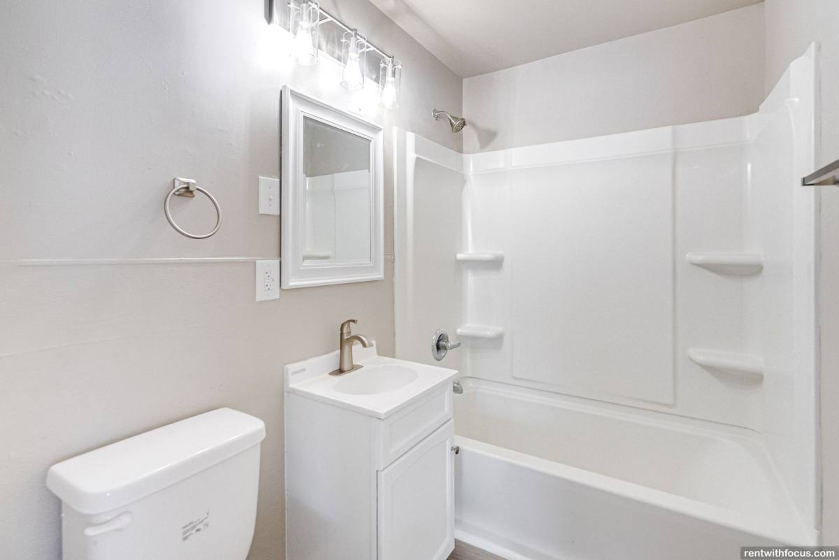 Apartment for rent at 1001 Main Ave, Kaukauna, WI 54130