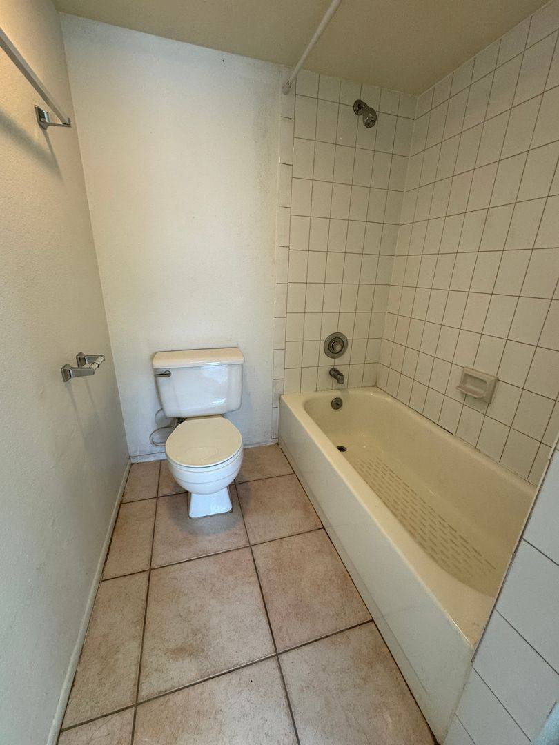 Condo for rent at 16402 N 31st St, Phoenix, AZ 85032