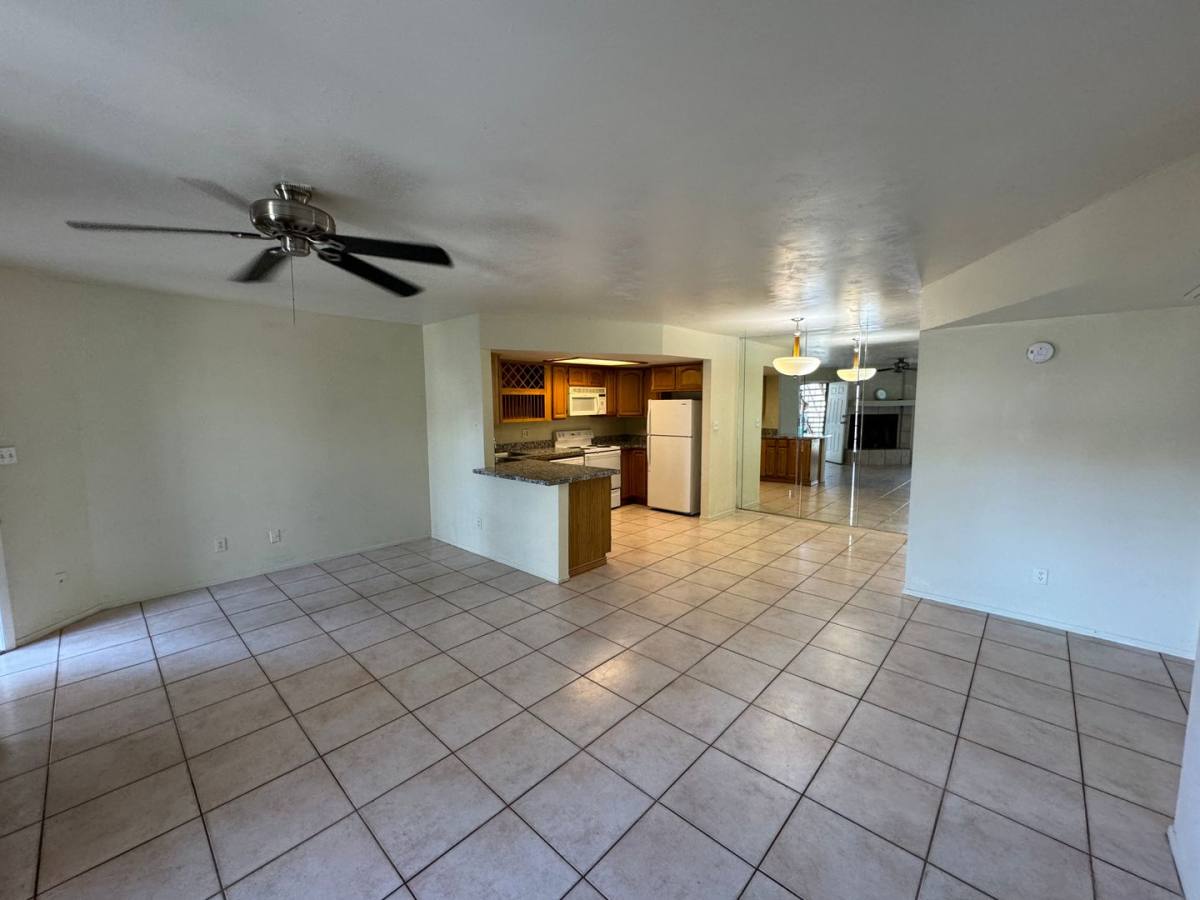 Condo for rent at 16402 N 31st St, Phoenix, AZ 85032
