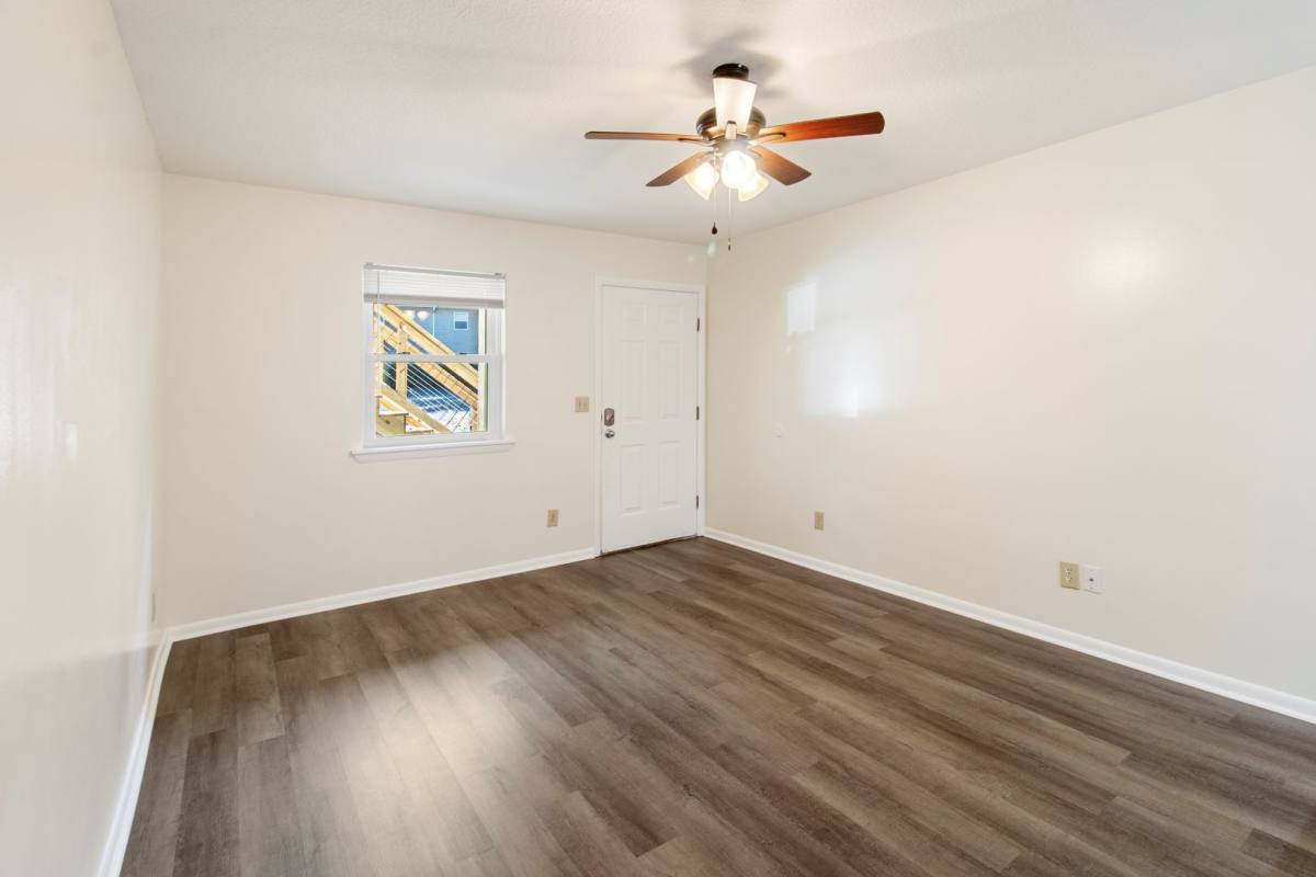 Apartment for rent at 100 Bearwood Dr, Mars Hill, NC 28754