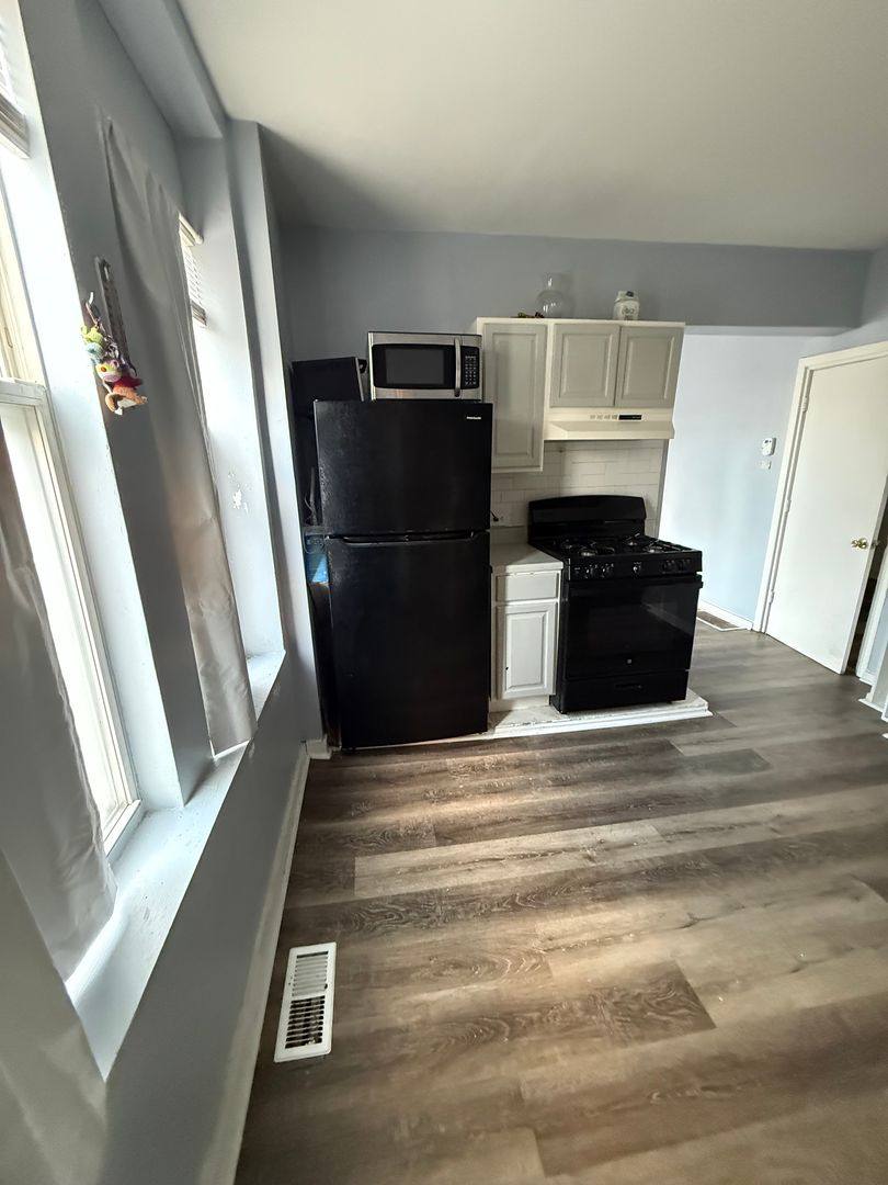 Apartment for rent at 2101 S Marshall Blvd, Chicago, IL 60623