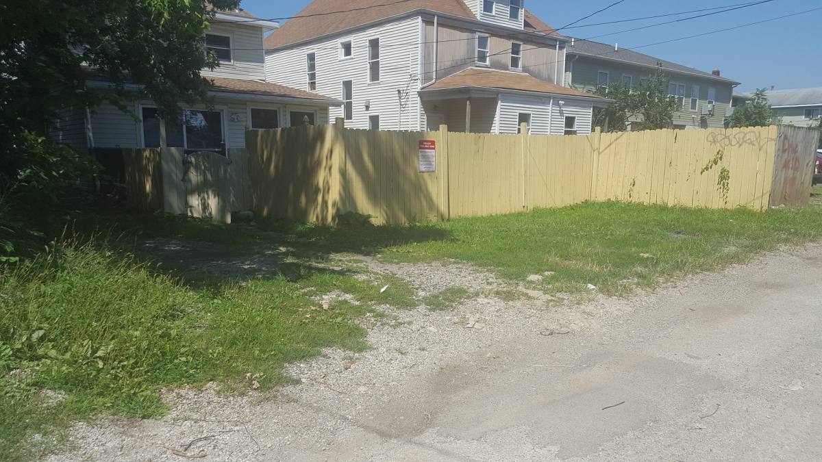 House for rent at 425 E 16th Ave, Columbus, OH 43201